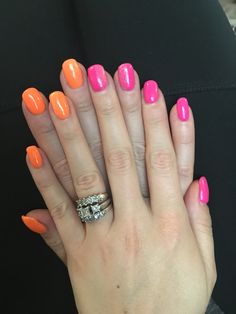 Pink And Orange Nails Summer Short, Orange Gel Nails Summer, Orange And Hot Pink Nails, Neon Summer Nails 2023, Hot Pink And Orange Nails, Summer Nails Neon Pink, Orange Spring Nails, Orange And Pink Nails, Orange Summer Nails