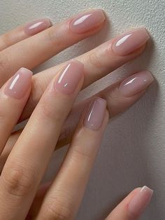 Nagellack Trends, Nude Nail Designs, Subtle Nails, Soft Nails, Jelly Nails, Popular Nails, Neutral Nails, Yellow Nails, Elegant Nails