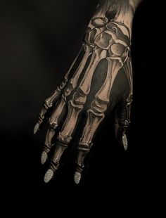 japanese tattoo designs Hand Bones Tattoo, Spooky Hand Tattoos, Tattoo Skeleton Hand, Bone Hand Tattoo, Neck Tats, Tattoo Skeleton, Hand Tattoo Ideas