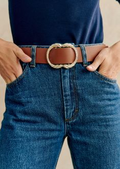 Artemis Belt - Natural heritage - Bovine leather - Sézane Sezane Belt, Artemis Belt, Jane Birkin Style, Dress Up Jeans, Girdles, Belt Gold, Natural Heritage, Black Peach, Black Camel