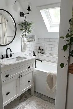 38+ Small Bathroom Ideas for Space-Saving Fixtures