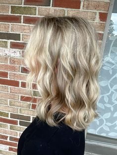 Short Wavy Blonde Hair Aesthetic, Hairstyles Haircuts, Fine Hair, Hair Cuts, Hair Styles