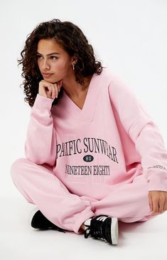 The Pacific Sunwear 1980 LA V-Neck Sweatshirt from PacSun offers a cozy and stylish look. Featuring a v-neckline, long sleeves, ribbed trimming, Pacific Sunwear Ninety Eighty front and wrist embroidery, and an oversized fit, this sweatshirt is perfect for casual, laid-back days.Solid color sweatshirtSoft fleece liningV-necklineLong sleevesDropped shouldersRibbed trimmingFront embroideryOversized fitModel is wearing a size XS/S60% cotton, 40% polyesterMachine washableModel measurements: 5’5” height, 31” bust, 23” waist, 36” hips PacSun Womens Pacific Sunwear 1980 LA V-Neck Sweatshirt - Pink size M/L V-neck Sweatshirt With Ribbed Cuffs For Loungewear, Sporty V-neck Sweatshirt For Fall, Sporty Long Sleeve V-neck Sweater For Fall, Oversized V-neck Top With Letter Print, Oversized V-neck Sporty Sweatshirt, Retro V-neck Winter Tops, Sporty Cotton V-neck Sweatshirt, V-neck Cotton Sweatshirt With Ribbed Cuffs, Cotton V-neck Sweatshirt With Ribbed Cuffs