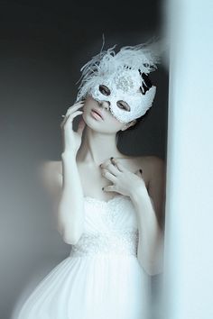 white mask White Mask, Beautiful Mask, Masquerade Mask, Shoot Inspiration, Cabaret