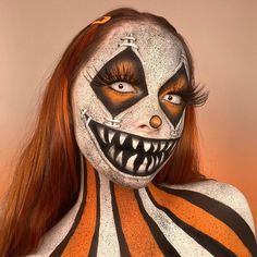 Airbrush Clown Makeup, Spooky Clown, Happy October 1st, Black And White Clown, Make Up Artis, Horror Makeup, Happy October, Scary Clowns