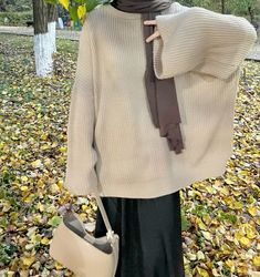 Long Jumper Outfit, Hijabi Autumn, Cute Abaya, Hijabi Outfits School, Hijabi Closet, Hijab Outfit Aesthetic, Cosy Outfits, Hijabi Mode, Jumper Outfits