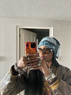 Dope Jewelry Accessories, Kehlani, Baggy Pants, A Mirror, How To Pose, Pretty Selfies