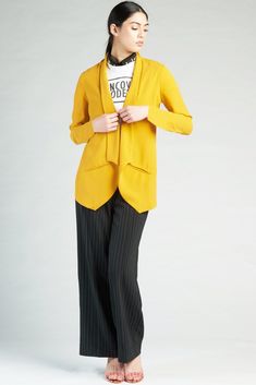 Modern Relaxed Blazer - Gold – ZEENA | Gold yellow, mustard yellow modest long sleeve relaxed fit blazer with asymmetrical hem. Golden yellow blazer outfit, mustard yellow blazer outfit for work, casual mustard yellow blazer outfit, yellow blazer outfit with jeans, edgy gold blazer, assymmetrical mustard yellow blazer, modern work outfits, modern blazer, modest outfit for work, modest blazer. #simplyzeenallc #zeenastyle #matchingset #outfit #officestyle #modest #modeststyle #hijabstyle #yellow Mustard Yellow Blazer Outfit, Blazer Outfit For Work, Blazer Outfit With Jeans, Yellow Blazer Outfit, Outfit Mustard, Modern Blazer, Outfit With Jeans, Relaxed Blazer, Outfit Yellow