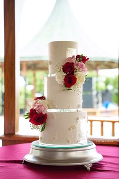 three tier white wedding cake, bas relief with pink and red roses Red Cake 2 Tier, Red And Pink Ombre Cake, Simple Wedding Cake Red Roses, Two Tier Red Velvet Wedding Cake, Red Rose Wedding Cake 2 Tier, Red And Pink Roses, Modern Wedding Cake, White Wedding Cake, Elegant Cakes