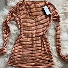 Hollister Must-Haves Are The Comfiest Shirts!! Striped, V-Neck And Very Stretchy Nwt Never Worn Hollister - Size S Striped Stretch V-neck Top, Casual Striped V-neck Top, Striped V-neck Tops For Loungewear, Striped V-neck Top For Fall, Fall Striped V-neck Top, Shirts Striped, Hollister Tank Tops, Hollister Sweater, Grey Tie Dye