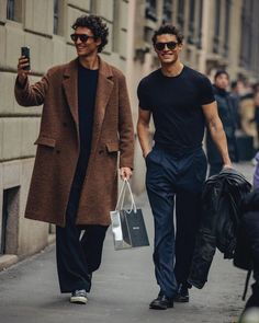 Best & Aesthetic Travel Outfits Ideas | All seasons Comfy Travel Outfit Ideas Mens Fashion Timeless, Italian Mens Street Style, 70s Mens Winter Fashion, Italian Fall Fashion Men, Men’s Fall 2023, Functional Mens Fashion, Classy Mens Style, French Men’s Fashion, Timeless Mens Style