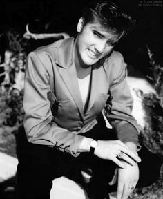 Elvis Presley Smile, Young Elvis Presley, Full Body Picture, Elvis Presley Wallpaper, If I Can Dream, Body Pic