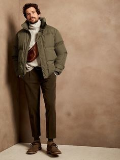 Water-Repellent Puffer Jacket | Banana Republic Mens Europe Travel Outfits Winter, Cold Season Outfits Men, Very Cold Winter Outfits Men, Cold Outfits Men Winter Fashion, Casual Fall Streetwear, Motorcycle Mens Fashion, Snow Outfit Men Winter Mens Fashion, Down Jacket Men Outfit, Men’s Winter Outfits Snow