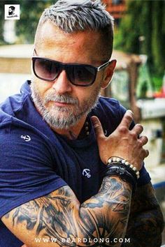 Gray Beard Styles, Pavel Ladziak, Viking Fitness, Boys Beard Style, Grey Bearded Men, Very Short Hair Men, Older Men Haircuts, Beard And Mustache Styles, Older Mens Hairstyles