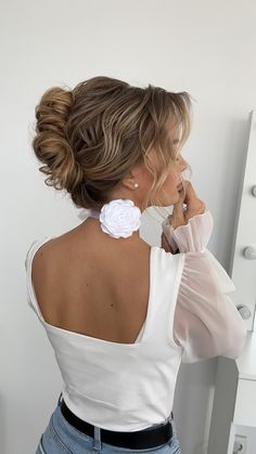 Non Traditional Wedding Hair, Ball Updo, Bridal Hair Up, Bridesmaid Hair Inspo, Chic Hairstyles, Formal Hairstyles