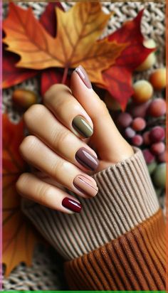 Fall Nails Jewel Tone, Fall Multicolor Nails Acrylic, Trendy Minimalist Nails Fall, Dark Autumn Nail Designs, Fall Nails Cranberry, 2024 Nails Fall, Minimalist Nails Fall 2024, Fall Manicure 2024, Nail Polish Fall 2024