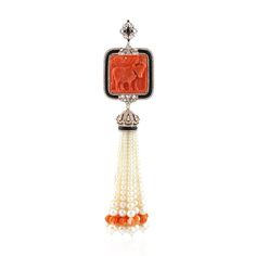 This pretty hand carved bull on coral with fresh water pearl and carved coral tassel pendant in 18K rose gold with diamonds around is one of a kind. The bayle is openable so you can slide your favorite chian through. 18KT:22.637g Diamond: 4.18ct CORAL: 59.95ct ONYX: 4.55ct PEARL: 157.10ct Bangle Diamond, Black Diamond Pendant, Art Nouveau Pendant, Calcium Carbonate, Coral Jewelry, Modern Necklaces, Fresh Water Pearl, Natural Pearl, Pearl Diamond