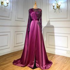 Grape Elegance: 2024 Luxury Evening Dress with High Split in Satin for Women at Parties Formal Purple Satin Evening Dress, Luxury Purple Formal Gown, Elegant Purple Dress For Evening, Elegant Purple Evening Dress, Luxury Purple Evening Dress For Wedding, Luxury Purple Gown, Luxury Purple Wedding Evening Dress, Luxury Purple Floor-length Gown, Purple Long Sleeve Banquet Gown