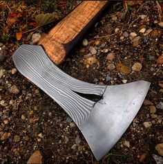 Forge To Fine Art: Blacksmith Aaron Cergol – Gear Junkie Tomahawk And Knife, Viking Axes, Dual Wielding Axes, Old Axes Vintage, Knife Making Tools, Seax Knife Anglo Saxon, La Forge, Hammers, Vintage Tools