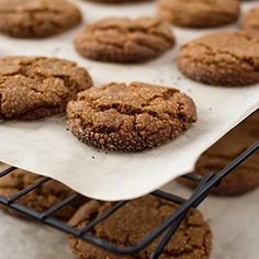 chocolate cookies are cooling on a rack in the oven, ready to go into the oven