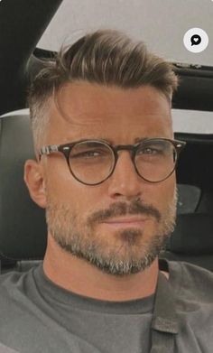 Men Haircut Fade, Man With Glasses, Fade Beard, Beard Haircut