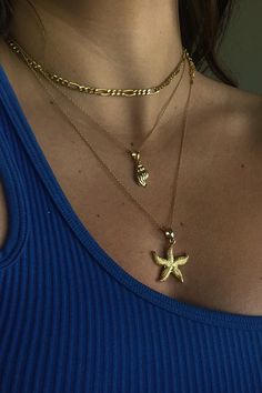 Gold Jewelry Beach Aesthetic, Sea Star Aesthetic, Beach Aesthetic Necklace, Sea Star Necklace, Ocean Aesthetic Jewelry, Sea Necklace Aesthetic, Sea Jewelry Aesthetic, Beach Accessories Aesthetic, Beach Necklace Aesthetic