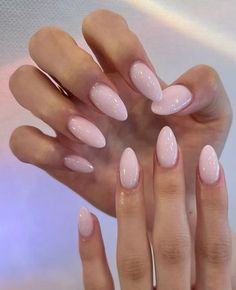 Cute One Colored Nails, Short Almond Acrylic Nails Neutral, Simple Soft Pink Nails, Pearly Pink Almond Nails, Light Color Almond Nails, Dip Nails Natural Color, Clean Basic Nails, Soft Pink Nails With Design, Light Colored Almond Nails