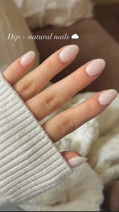 #nailsoftheday #whitenails #nailaddiction #naturalnails #dipnails Creamy Off White Nails, Pale Almond Nails, Neutral Nails For School, Nail Color Inspo Winter, Ombré French Tip With Chrome, Cream Christmas Nails, Nail Natural Design, Cream Nails Designs Classy, Acrylic Nails Vs Dip Powder