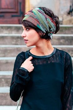 Scarf Updo, Scarf Hairstyles Short, Style Girlfriend, Mode Turban, Hair Scarf Styles, Head Scarf Styles, Penteado Cabelo Curto, Bandana Hairstyles, Short Haircut