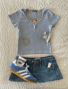 Brandy Melville Zelly Top, Brandy Outfits, Zelly Top, Summery Outfits, Fits Aesthetic