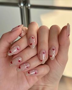 Brown Valentines Nails, Casual Nails, Makijaż Smokey Eye, Pretty Gel Nails, Soft Nails, Kawaii Nails, Heart Nails, Funky Nails, Dream Nails