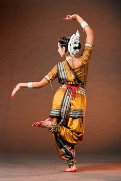 Indian Dance Poses, Bharatanatyam Duet Poses, Indian Classical Dance Poses, Shiva Bharatanatyam Pose, Barathanatyam Dance Poses, Bharathanatyam Poses Painting, Bharatanatyam Dancer, Bharatanatyam Poses, Indian Classical Dancer