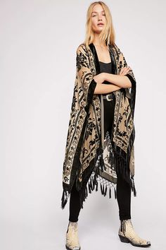 Nightbird Burnout Kimono | Free People Bohemian Schick, Mode Kimono, Sheer Kimono, Maxi Tops, Looks Street Style, Mode Inspo, Fashion Mode, Mode Inspiration, Kimono Fashion