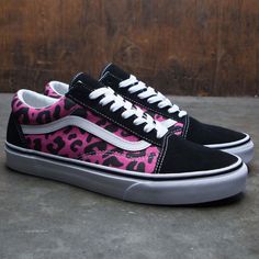 Vans Men Old Skool - Leopard pink Vans Shoes Pink, Pink Checkered Vans, Vans Leopard, Vans Leopard Shoes, Pink Vans Skateboarding Sneakers, Vans Custom, Vans Pink, Cute Vans, Custom Vans Shoes