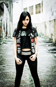 Metalhead Girl, Scene Girl, Heavy Metal Fashion, Diesel Punk, Punk Girl, Metal Fashion