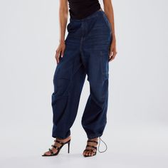 H&M Denim Parachute Pant Jeans Dark Blue Sizes S, M, L Available Nwt Parachute Jeans, Flowy Summer Pants, H&m Trousers, Parachute Pant, Pant Jeans, White Cargo Pants, High Waisted Dress Pants, Ankle Pants Women, Cream Trousers