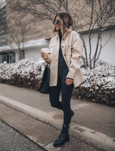 JANUARY TOP 10 Outfits Europa, Shacket Outfit Women, Outfits Europe, January Outfits, Becky Hillyard, Shacket Outfit, Cella Jane, Leggings Outfits, Cold Outfits