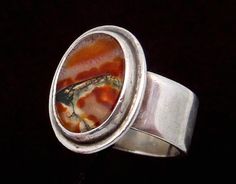 murphy ring This is a wonderful Modernist/Southwest style sterling silver and landscape agate ring by Murphy. Totally hand made and featuring a simple yet beautiful stone. Beautiful workmanship, beautiful style! Hallmark:  Sterling Murphy Size:   Ring size: 7 1/2 (could be made bigger); Height at front: 11/16"; Grams: 9 Condition:  Good vintage - I have lightly buffed, but you may wish to polish more 268490524be Modernist Ring, Southwest Style, Agate Ring, Rings Statement, Statement Rings, Agate, Hand Made, Jewelry Rings, Ring Size