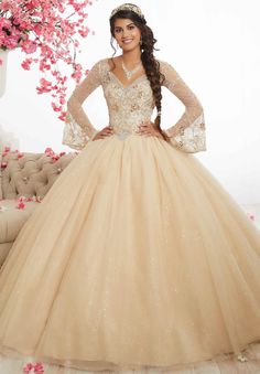 Champaign Wedding Dress, Glittery Wedding Dress, Affordable Bridal Dresses, Quinceanera Dresses Blue, Evening Gowns With Sleeves, Pretty Quinceanera Dresses, Sparkle Wedding Dress, Stylish Wedding Dresses