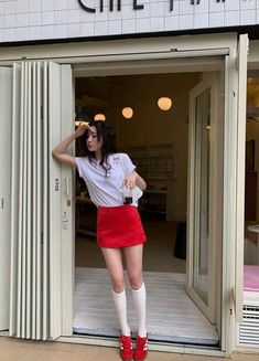 Summer Kpop Outfit, Cafe Fits, Red Outfit Korean, Classy Street Style, London Outfit, Korean Girl Fashion, Fashion Attire, 인물 사진, Kpop Outfits