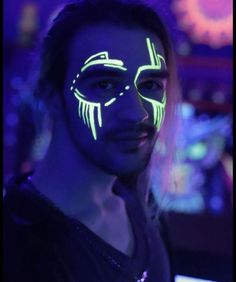 Neon Glow Makeup Ideas, Blacklight Makeup Ideas, Uv Makeup Ideas Black Lights, Neon Makeup Ideas Black Lights, Glow Party Face Paint, Glow In The Dark Face Paint Ideas