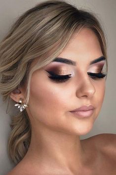 Dark Bridal Makeup For Green Eyes, Simple Wedding Makeup, Skincare Favorites, Fall Wedding Makeup, Bridemaids Hairstyles, Glam Wedding Makeup