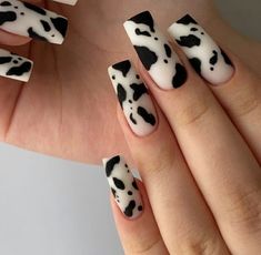 Cows Nails, Vaca Nails, Black And White Nail, Black And White Nail Art, Cow Nails, Cute Simple Nails