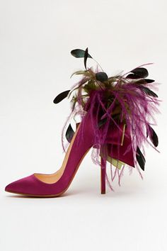 Christian Louboutin Shoes With Feathers, Hak Tinggi, Cool Ideas, Gorgeous Shoes, Fabulous Shoes, Crazy Shoes, Pretty Shoes, Shoe Obsession, Shoe Lover