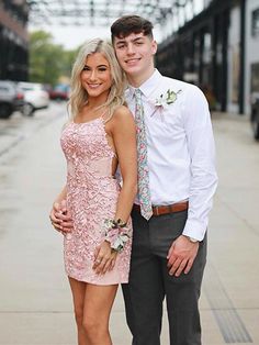 Short Backless Pink Lace Prom Dresses, Short Backless Pink Lace Formal Homecoming Dresses Hoco Pictures, Prom Picture Ideas, Prom Picture Poses, Homecoming Pictures