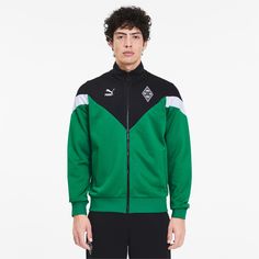 Sporty Outfits Men, Windrunner Jacket, Dance Floors, A Football, Sporty Outfits, A Name, Retro Look, Sport Wear, Tommy Jeans