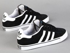 Campus Sneakers, Black Adidas Shoes, Adidas Shoes Mens, Adidas Skateboarding, Adidas Shoes Women, Adidas Mens, Trendy Sneakers, Sneakers Men Fashion, Adidas Black