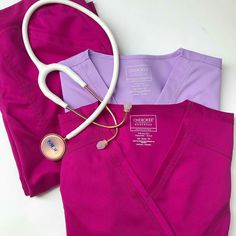 Scrub Aesthetic, Doctor Things, Nurse Outfits, Nurse Nails, Future Pharmacist, Nurse Clothes, Al Jackson, Aesthetic Nurse, Medical Scrubs Outfit