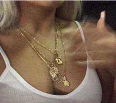 333 Aesthetic, Xoxo Jewelry, Dope Jewelry Accessories, Gold Girl, Mia 3, Jewelry Accessories Ideas, Nail Jewelry, Dope Jewelry, Stacked Jewelry