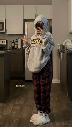 Stile Hijab, 일본 패션, Lazy Day Outfits, Lazy Outfits, Insta Photo Ideas, Casual Style Outfits, Comfortable Outfits